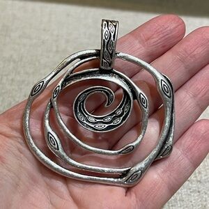 Premier Designs Silver Twirl Pendant